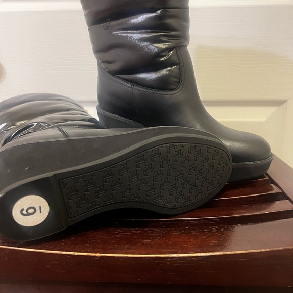 Ralph Lauren Rudee black water resistant leather boots, size 6, brand new! - Picture 9 of 13